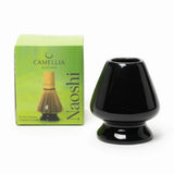 naoshi carries chasen Camellia Sinensis - La Boite à Grains