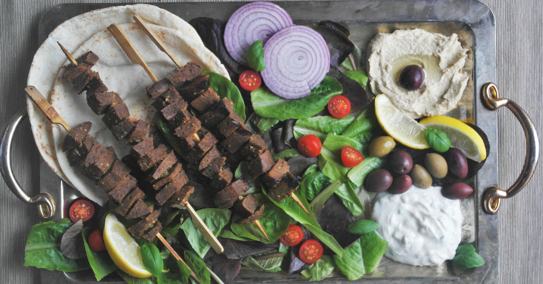 Brochettes de seitan à la méditerranéenne - La Boite à Grains