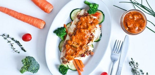 Papillote de tilapia, petits légumes et sauce ratatouille - La Boite à Grains